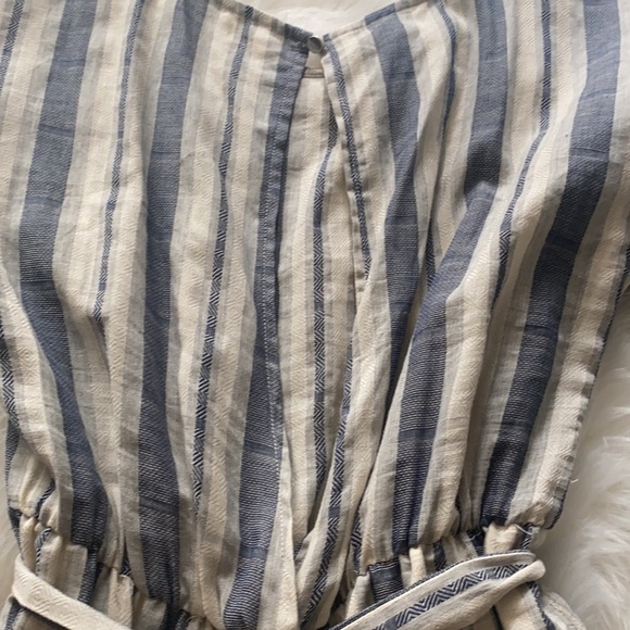 Never worn!    Blue and white striped romper - Picture 6 of 8